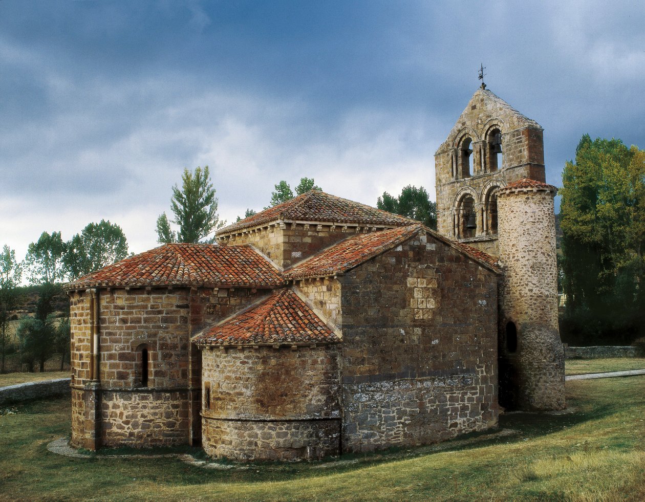 Arte romanica: vista della Chiesa di San Salvador de Cantamuda, Spagna da Unknown artist