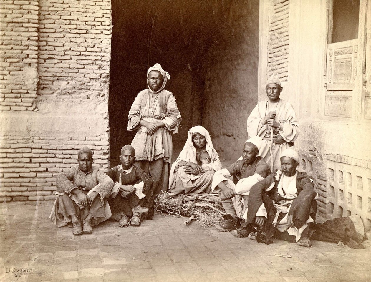 Una famiglia in Afghanistan, fine XIX secolo da Unknown photographer