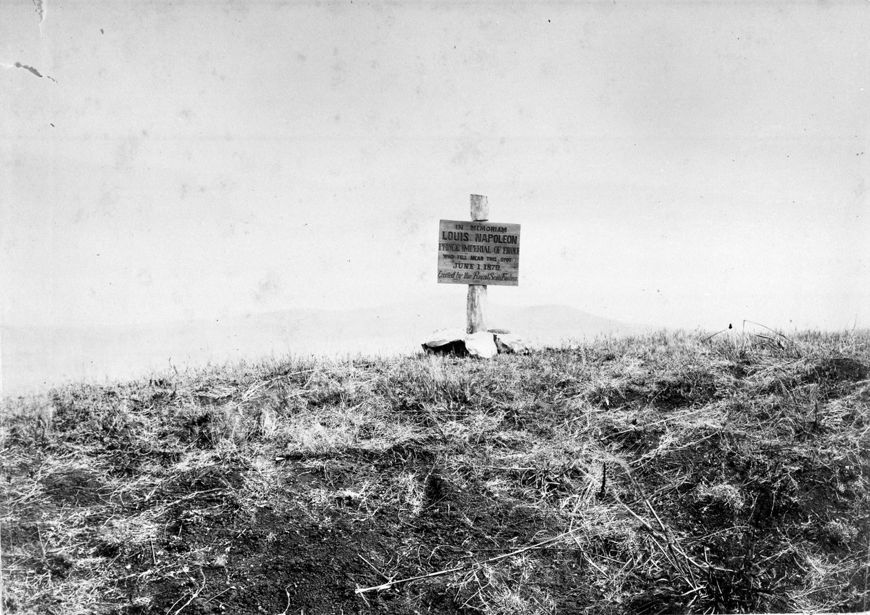 Tavola eretta dai Royal Scots Fusiliers per segnare il punto in cui cadde il Principe Imperiale, 1879 da Unknown photographer