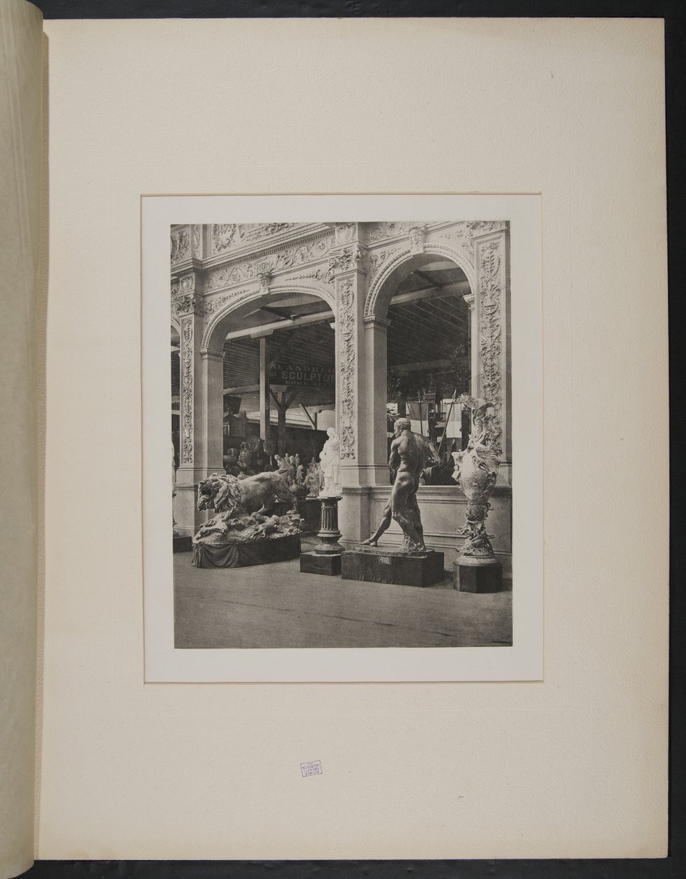 Ingresso sezione italiana, Edificio delle Manifatture da Unknown photographer