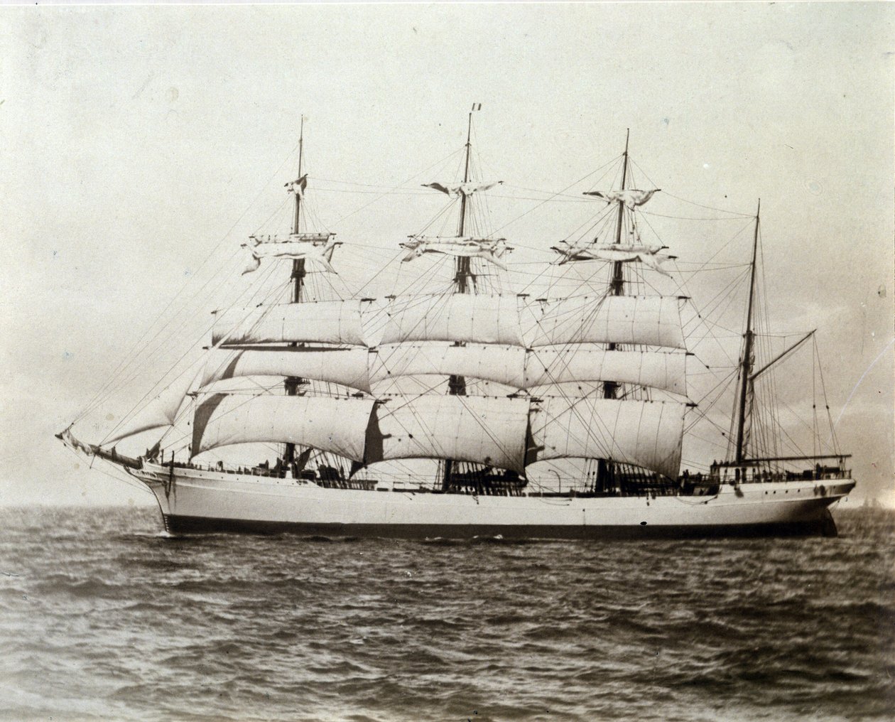 Barca a vela francese Emile Renouf al largo di Le Havre 02/07/1897 Fotografia da Unknown photographer
