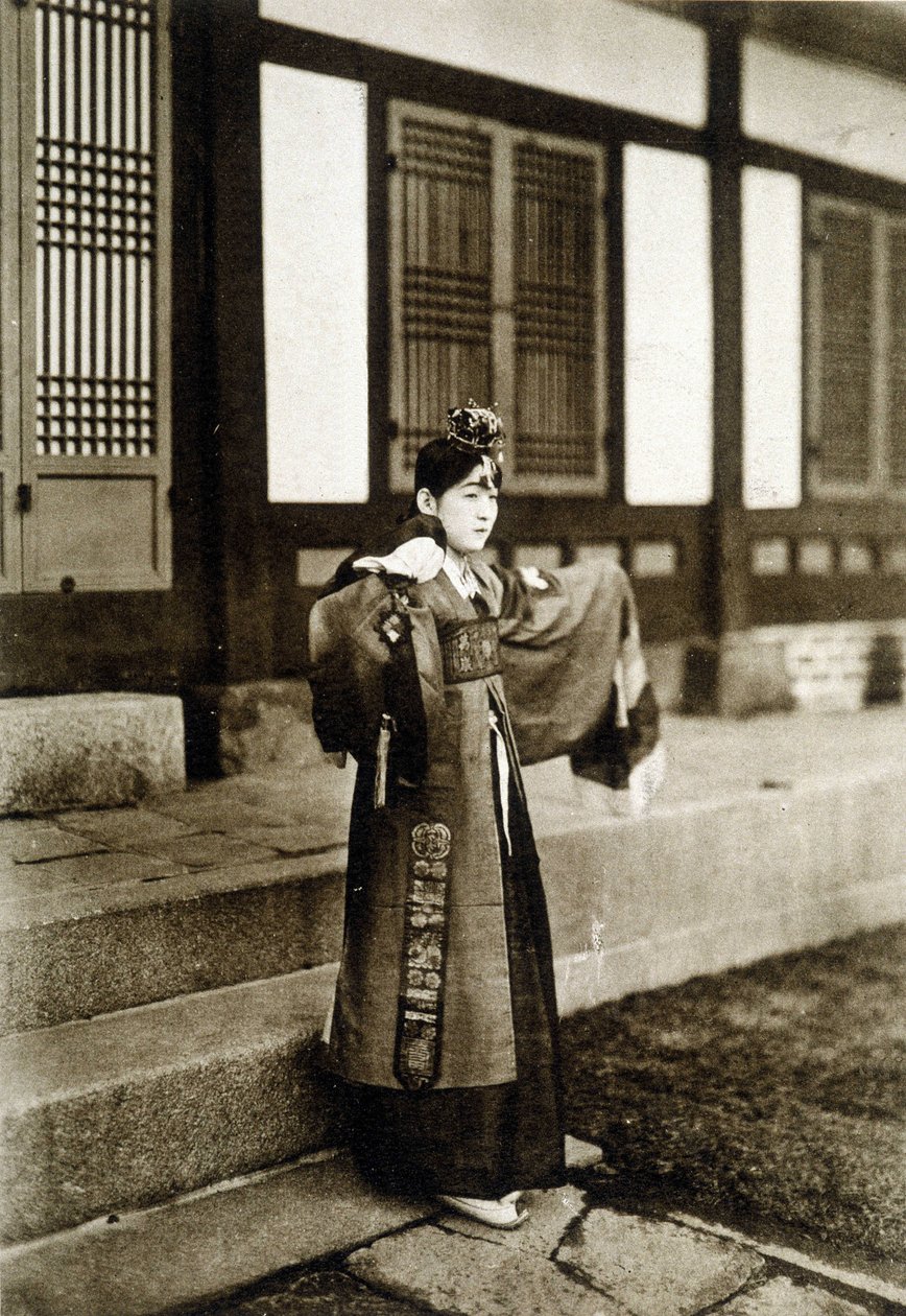 Danzatrice Kusang coreana (fine XIX secolo) da Unknown photographer