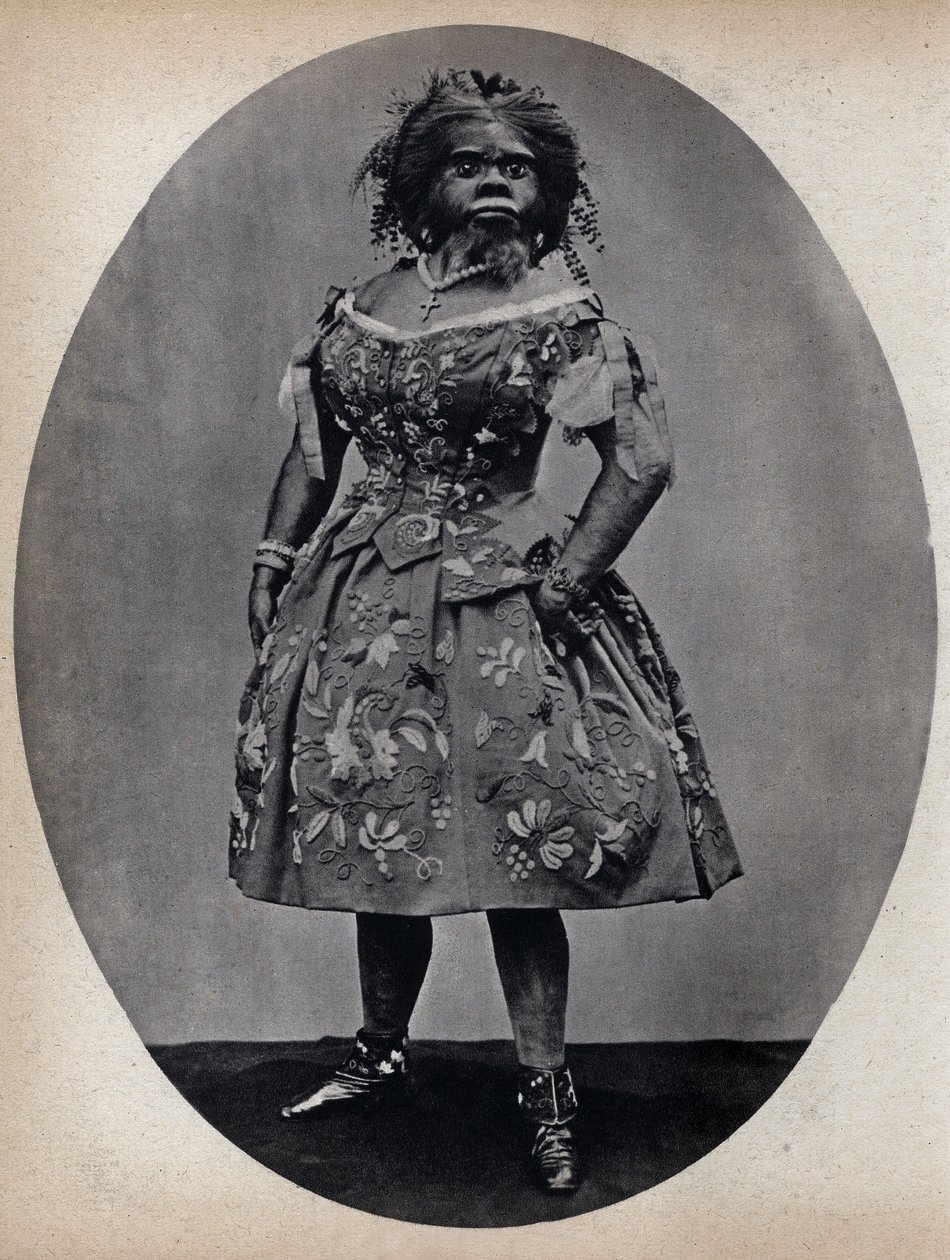 I Mostri, la donna cane. Fotografia, fine XIX secolo, Parigi. Coll. Selva da Unknown photographer