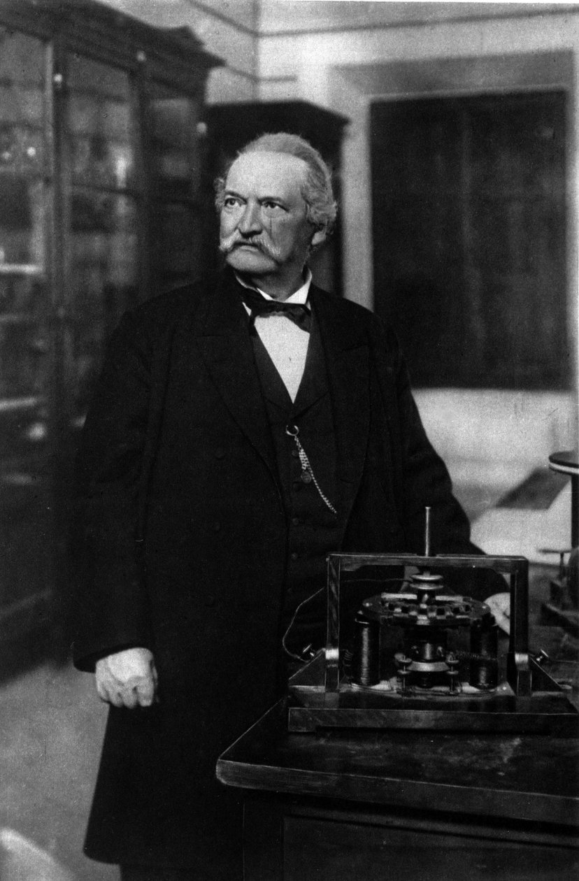 Ritratto di Antonio Pacinotti fisico italiano (1841-1912) con il suo Anello da Unknown photographer