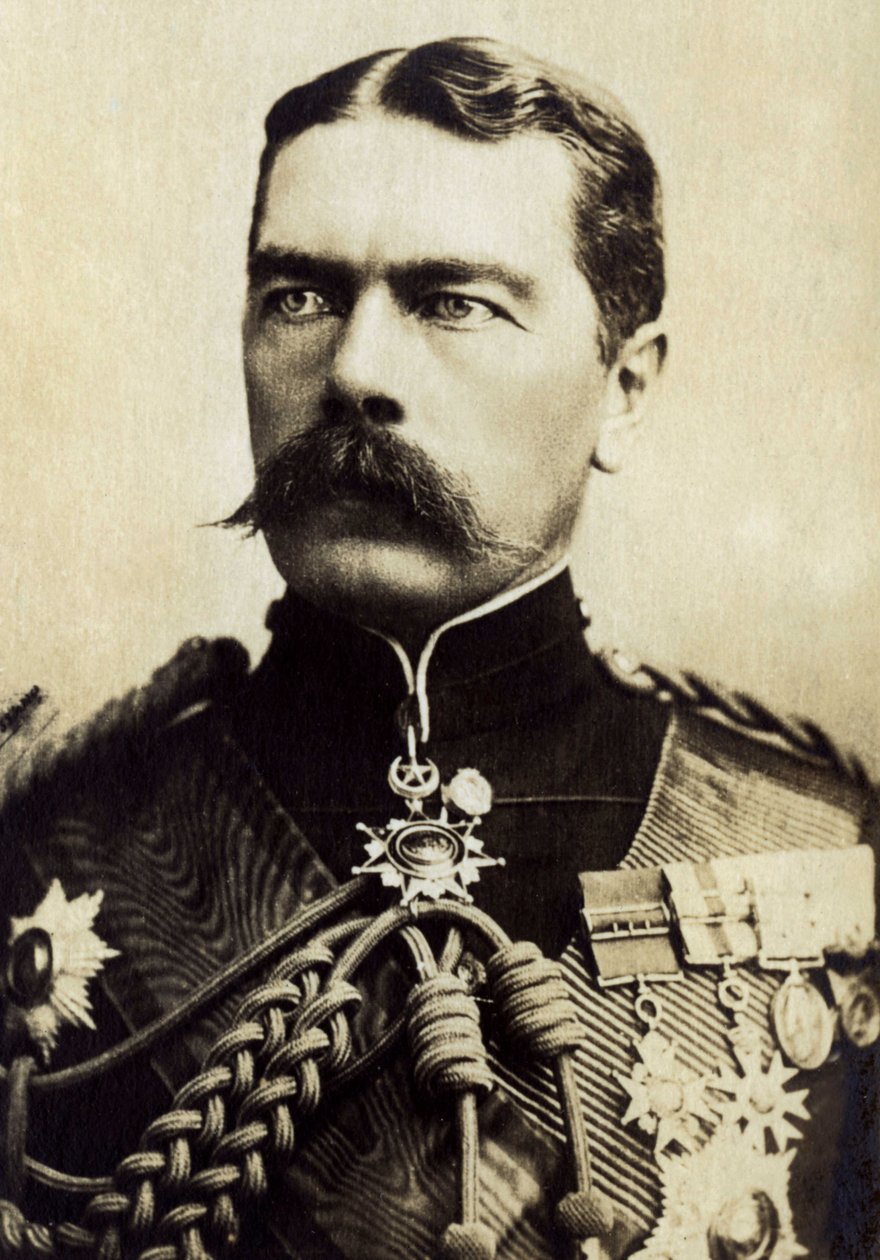 Ritratto di Lord Kitchener di Karthoum (1850-1916), militare inglese. da Unknown photographer