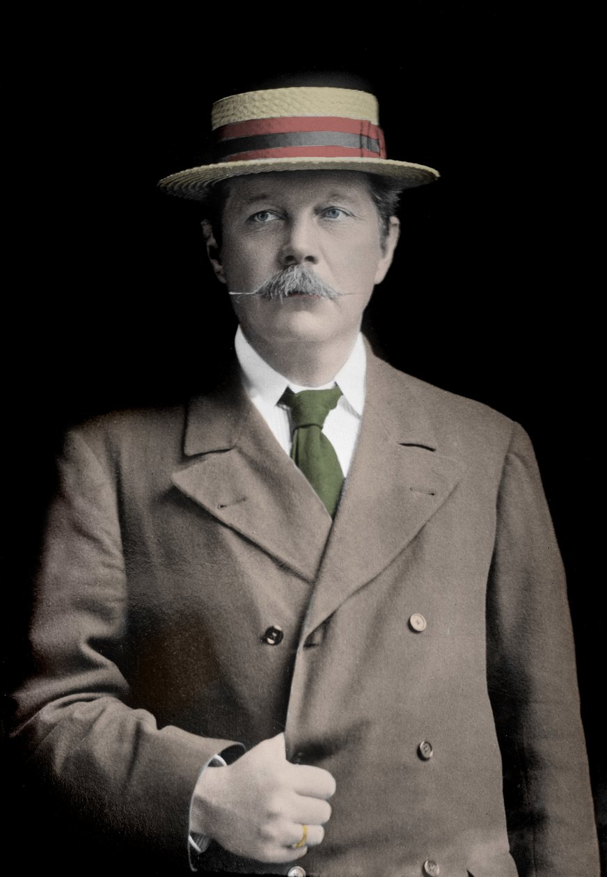Ritratto di Sir Arthur Conan Doyle (1859-1930), scrittore inglese, creatore del personaggio di 