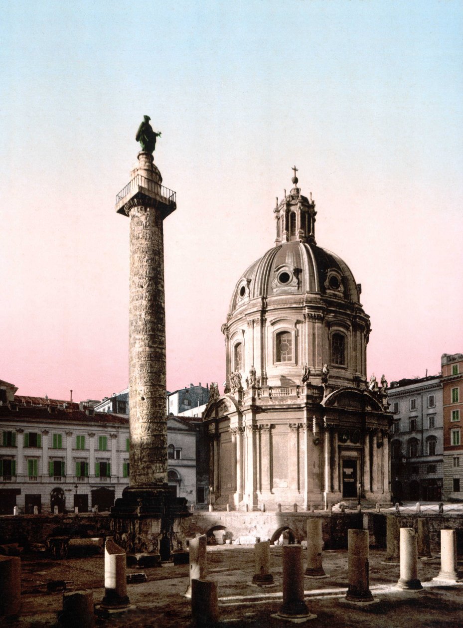 Roma. Vista del Foro Traiano con colonna. Fotochrome ca. 1900. da Unknown photographer