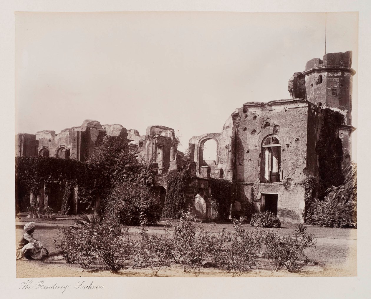 La Residenza di Lucknow, c.1885 da Unknown photographer