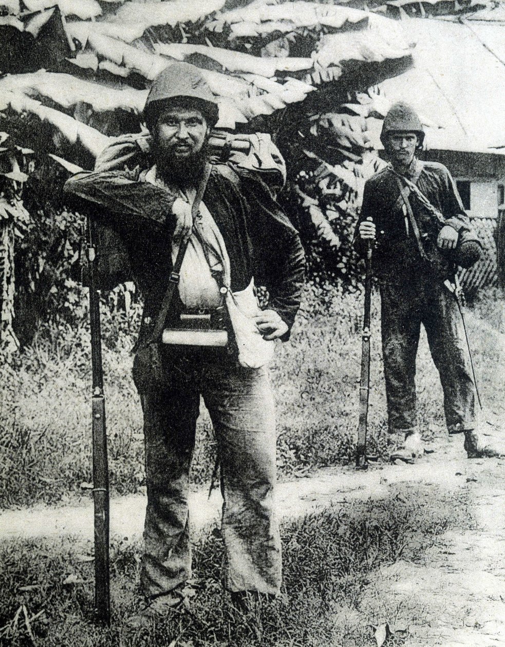 Due soldati della campagna del Tonchino nel 1883 da Unknown photographer