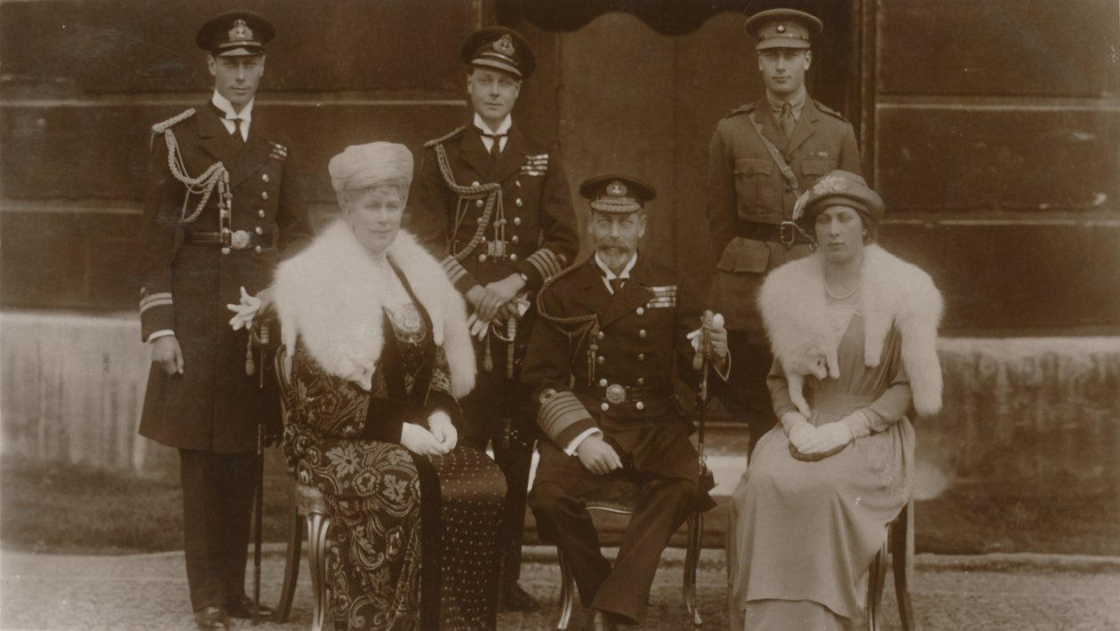 H.R.H. Il Duca di York, H.R.H. Il Principe di Galles, H.R.H. Principe Enrico, H.M. La Regina, H.M. Il Re da Vandyk