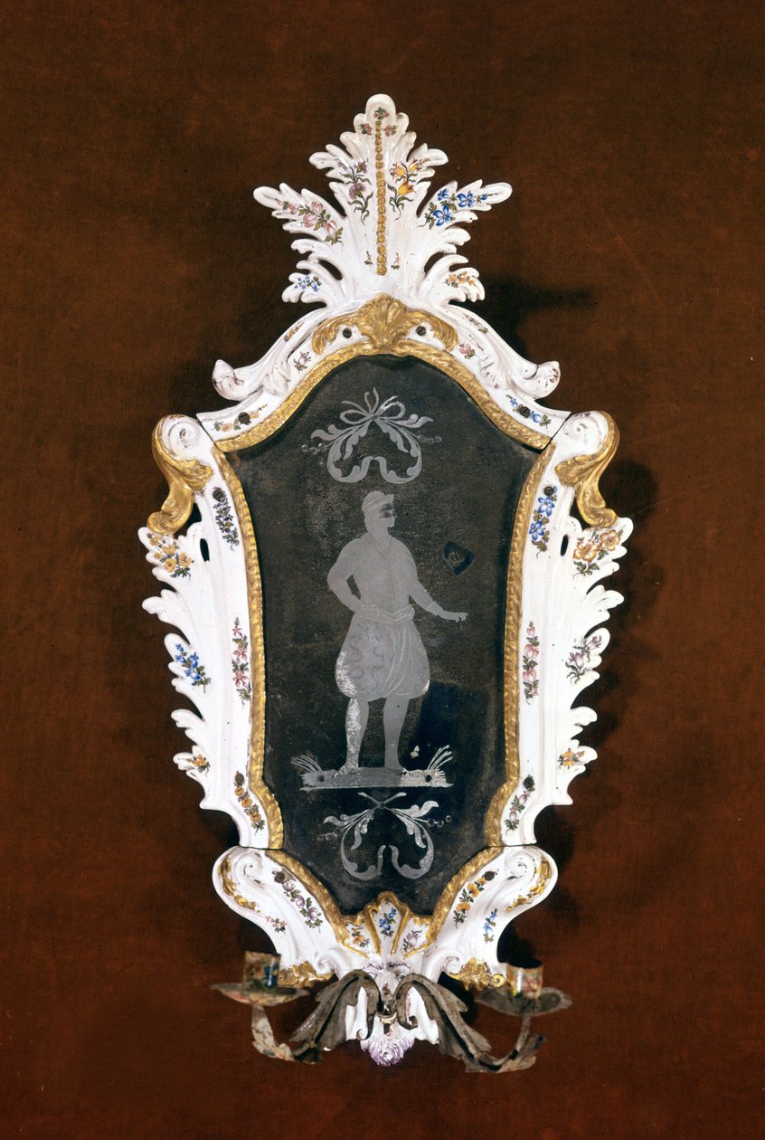 Lampadario veneziano in ceramica e specchio di Murano. XVIII secolo. Venezia, Ca