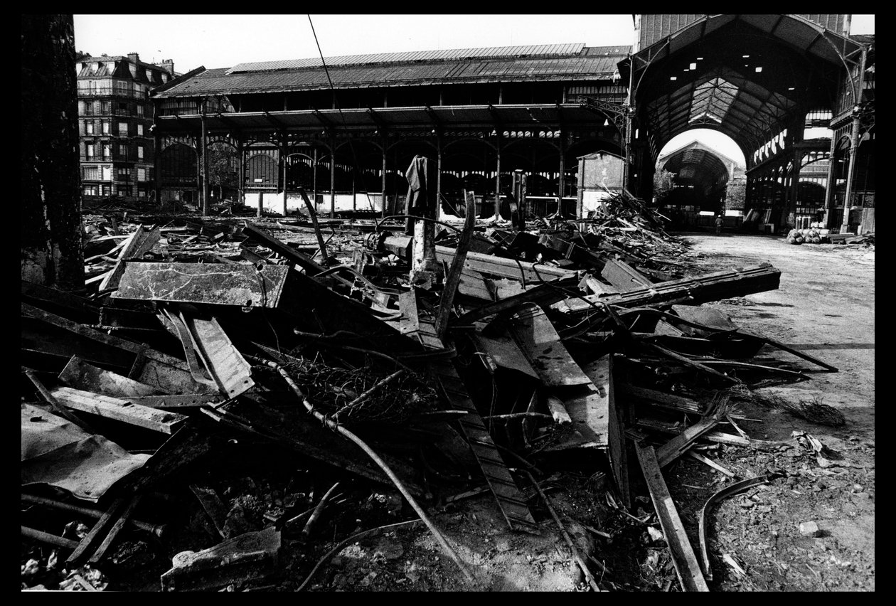 Demolizione del mercato centrale di Parigi, agosto 1971 (foto in bianco e nero) da Victor Baltard