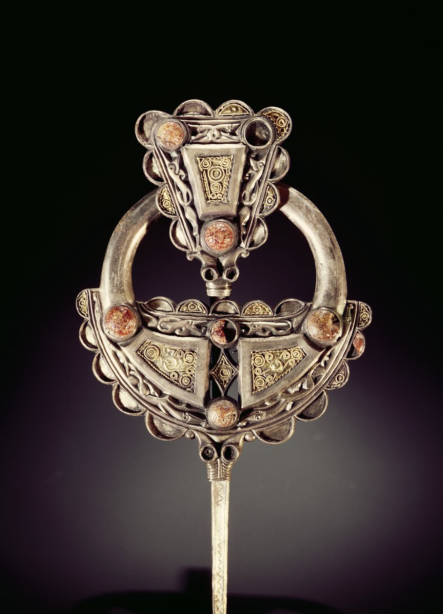 La Spilla di Roscrea, da Roscrea, Contea di Tipperary (argento, oro e ambra) da Viking