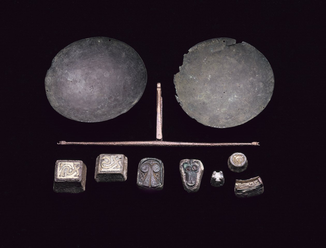 Bilancia per una serie di pesi, da una sepoltura vichinga a Kiloran Bay, Colonsay, Argyll, 875-925 d.C. da Viking Viking