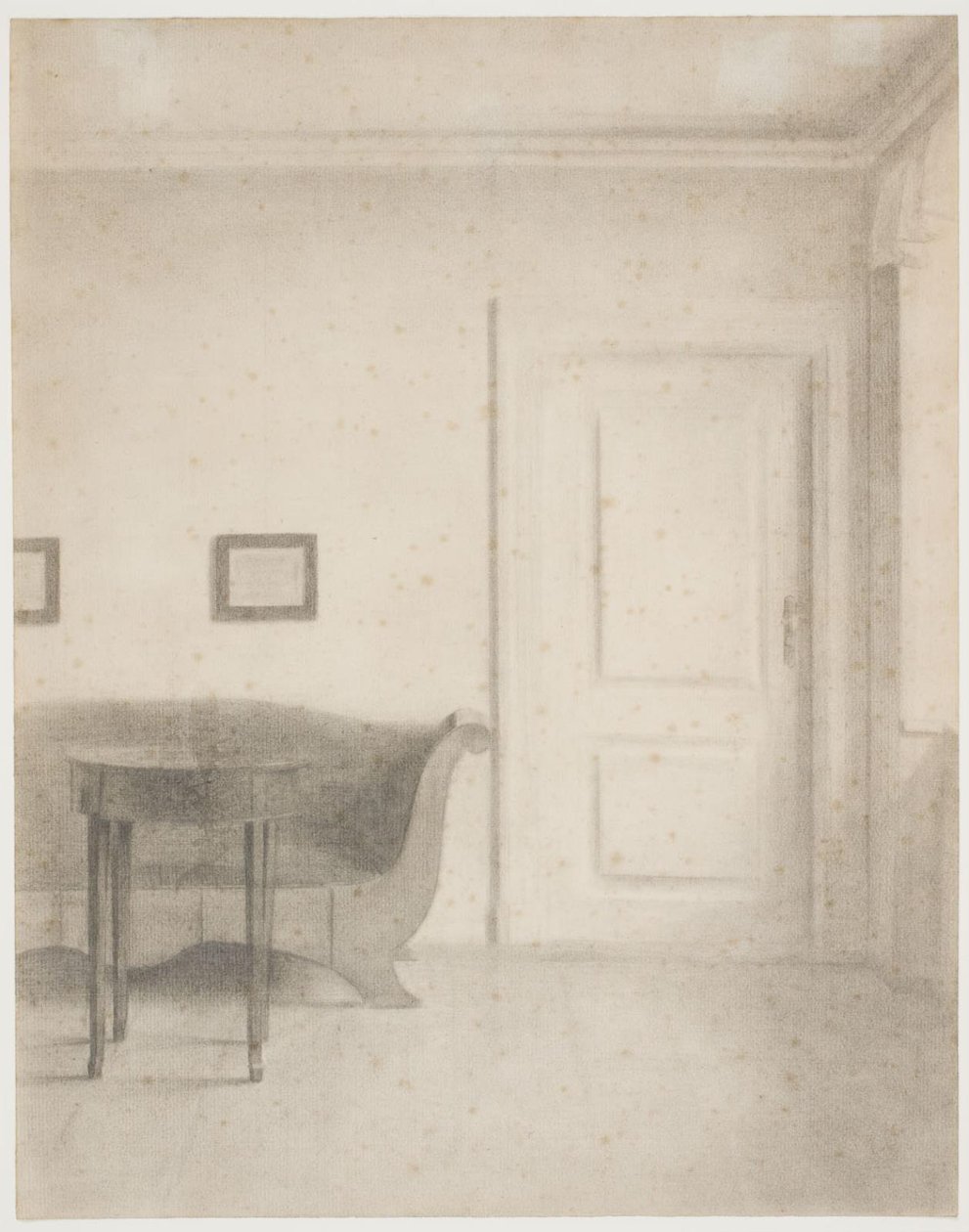 Interno con divano e piccolo tavolo, a destra una porta da Vilhelm Hammershøi