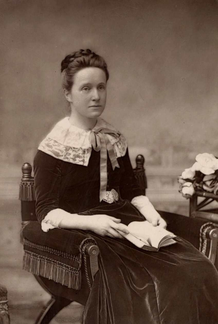 Millicent Fawcett, femminista inglese, leader del movimento per il suffragio femminile da W. and D. (after) Downey