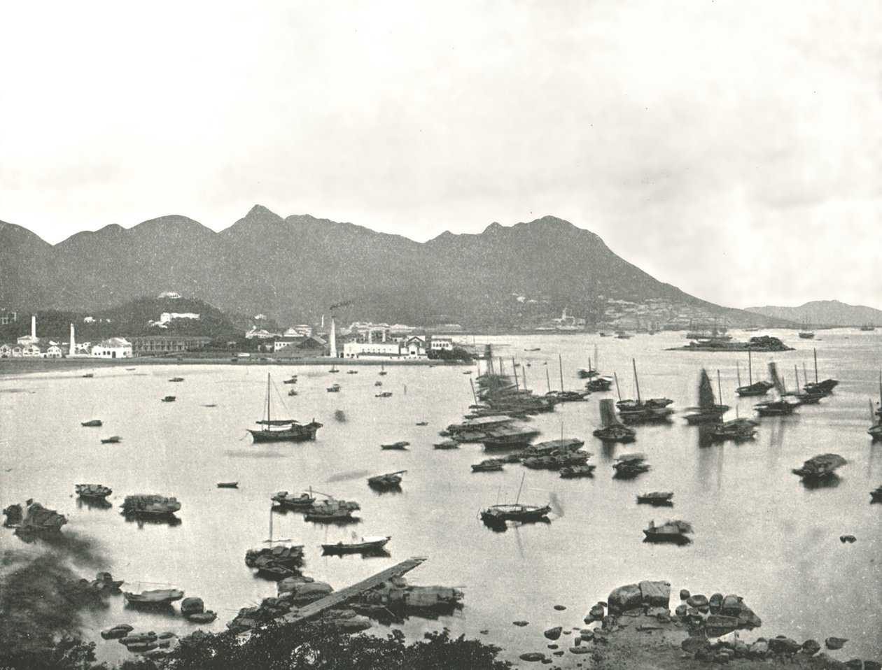 East Point con Victoria Hills, Hong Kong, 1895 da W and S Ltd