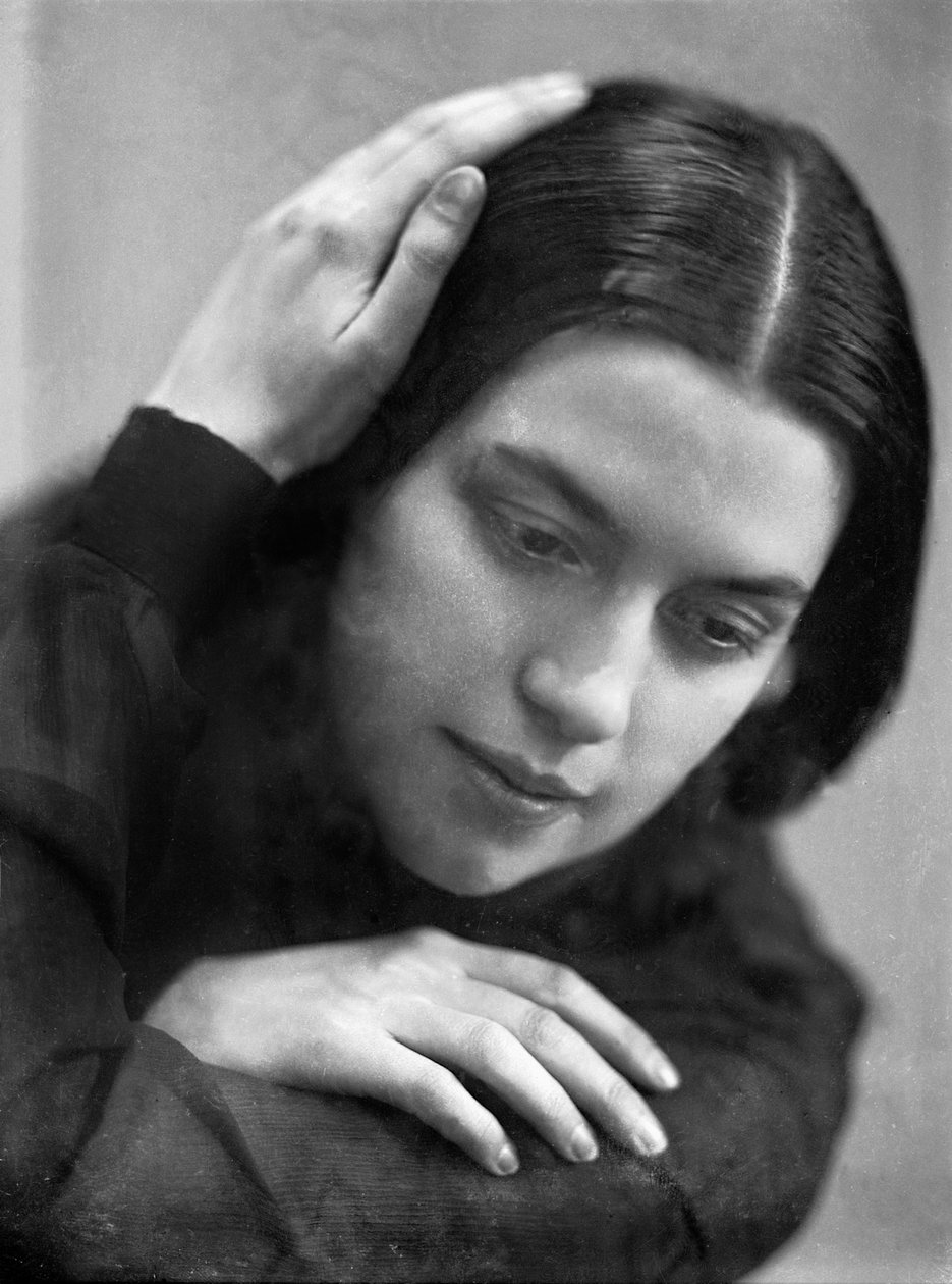 Ritratto di Anita Pittoni, 1940 circa (foto b/n) da Wanda Wulz