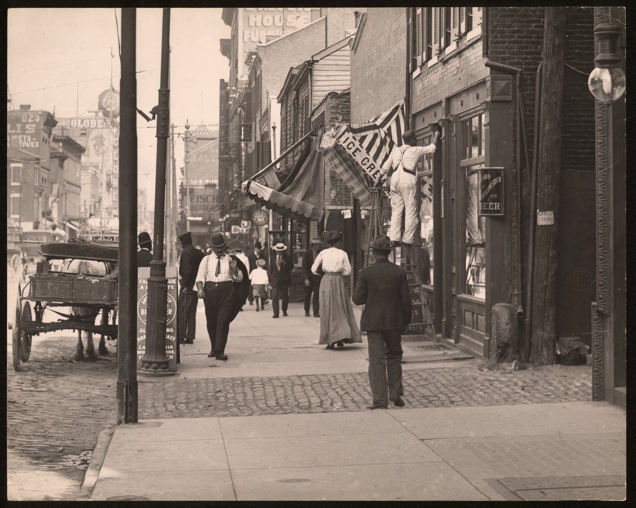 Franklin Avenue, centro città da William G. Swekosky