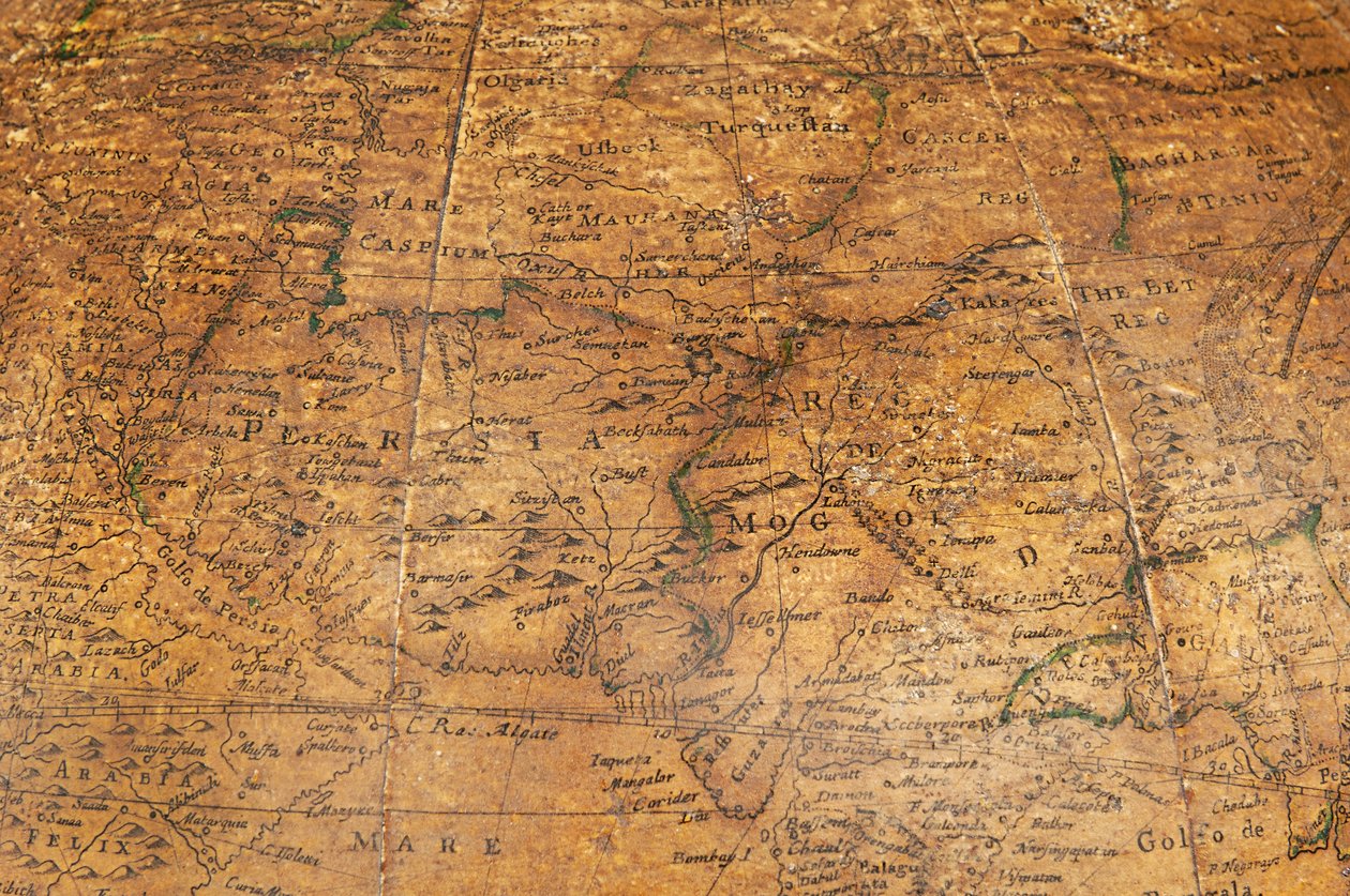 Antico globo terrestre inglese da William Berry