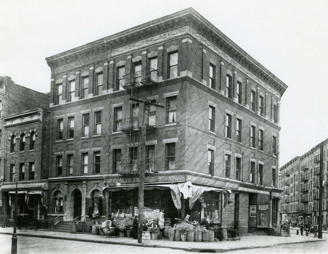 767 East 152nd Street, 7 dicembre 1915 da William Davis Hassler