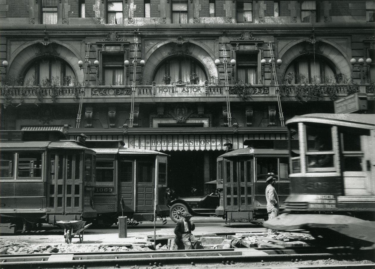 Hotel Astor, c.1910-21 da William Davis Hassler