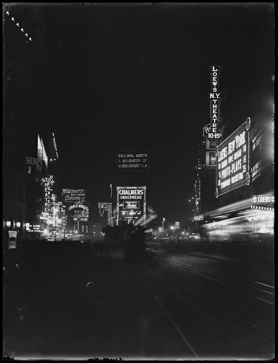 Insegne luminose a Times Square, New York City, 1917 da William Davis Hassler