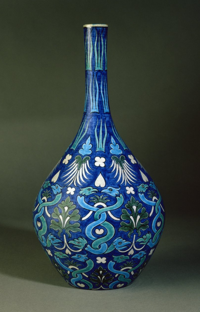 Vaso a bottiglia, prodotto da William de Morgan & Co., decorato da James o John Hersey, Sand