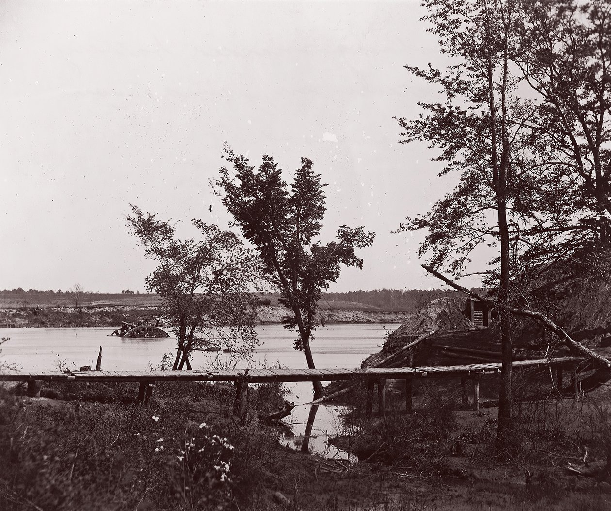 Forte Darling. Batteria mascherata e ostruzione nel fiume James, ca. 1865 da William Frank Browne