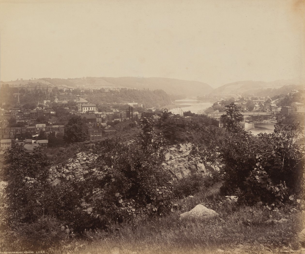 Easton, da Weygat Mountain da William H. Rau