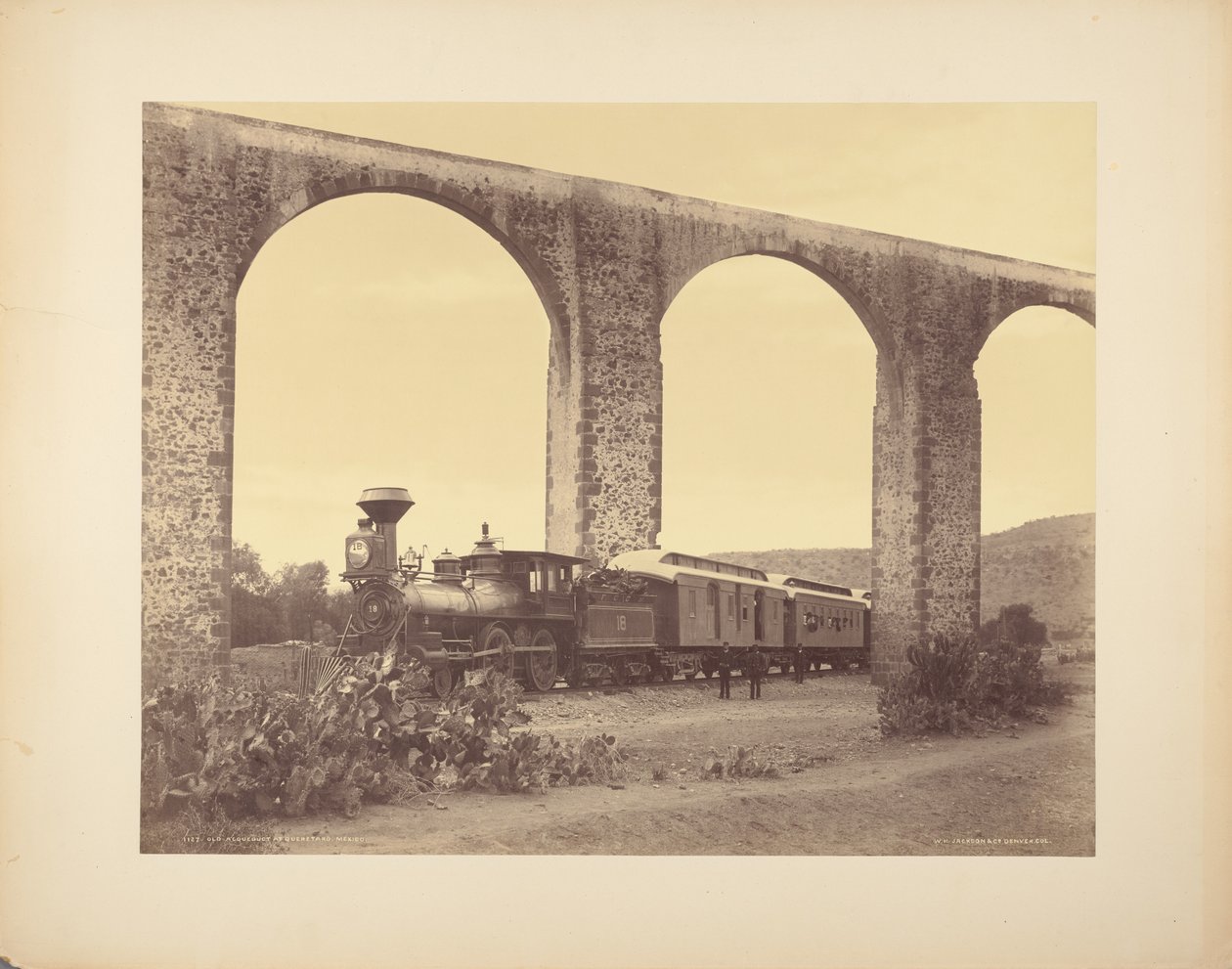 Vecchio acquedotto a Querétaro, Messico da William Henry Jackson