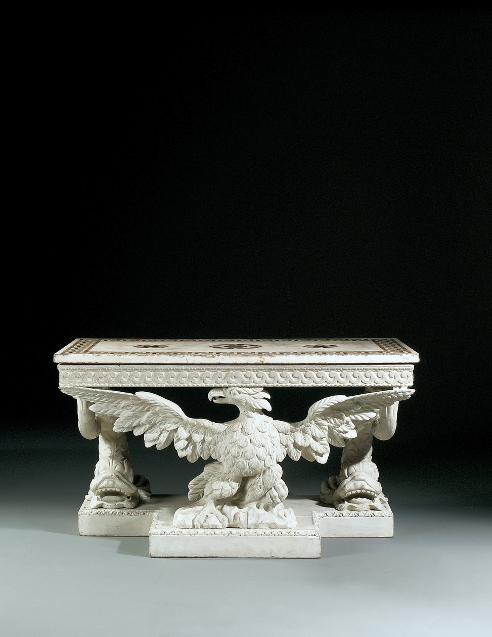 Uno di un paio di tavoli laterali di Giorgio II da William Kent