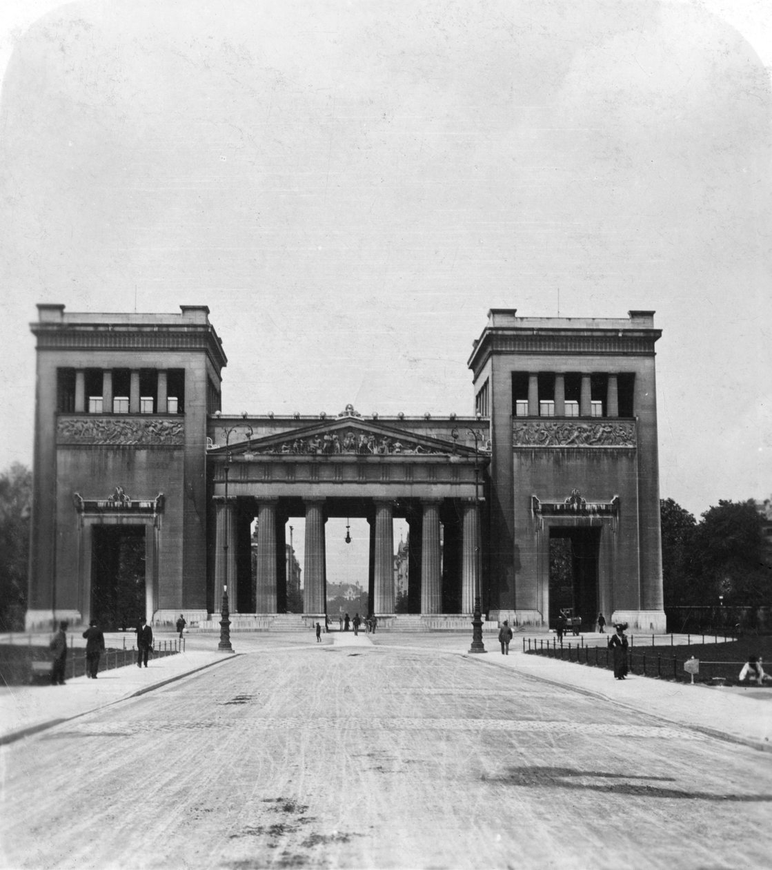 Propilei, Monaco di Baviera, Germania, c1900 da Wurthle and Sons