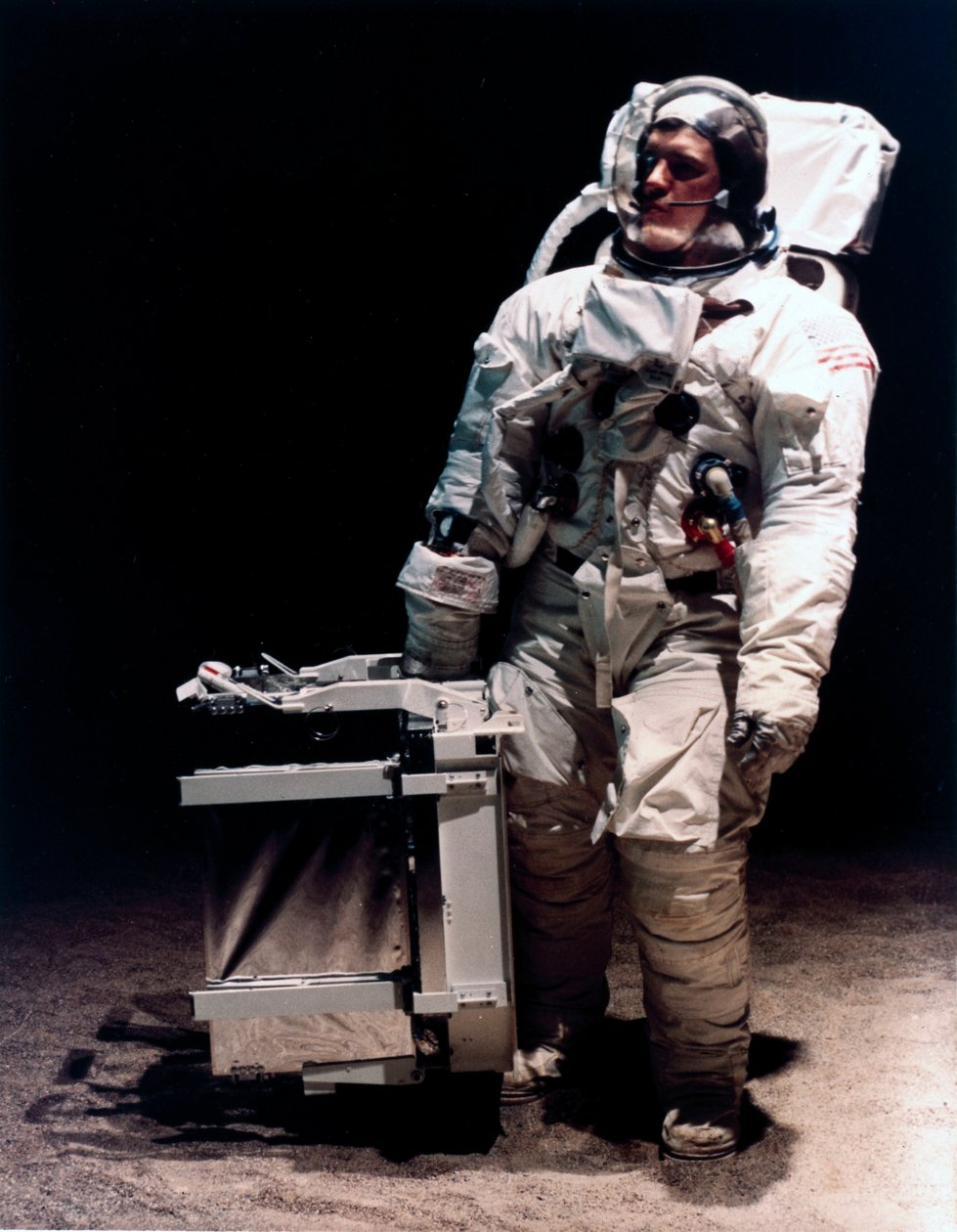 Volo spaziale con equipaggio, USA, Apollo, Generale Il riflettore retro-riflettente laser Apollo da Ferdinand Georg Waldmuller