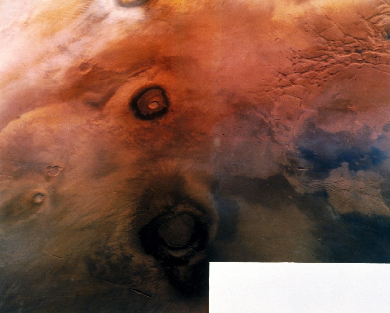 Vulcani sulla superficie del pianeta Marte da Frederick (attr. to) Barnard