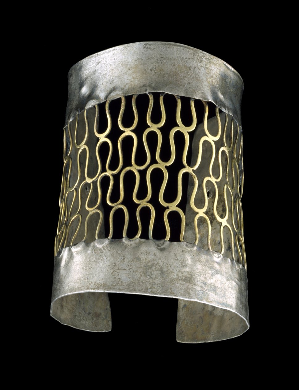 Bracciale, 200 a.C.-400 d.C. da culture Vicús