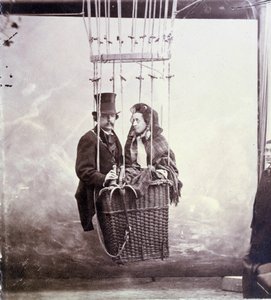 Ritratto fotografico del fotografo e pilota di aerostati Felix Tournachon detto Nadar (1820-1910) e sua moglie che posano in un cesto di mongolfiera da Nadar