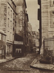 Rue Saint-Christophe nel 1865, presa dalla rue de la Cite da (after) French Photographer