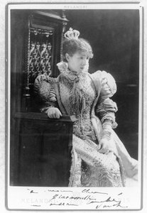 Sarah Bernhardt (1844-1923) nel ruolo di Marie de Neubourg in 