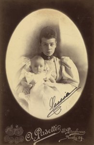 Granduchessa Xenia Alexandrovna di Russia con la figlia Irina Alexandrovna da A. Pasetti Photo Studio