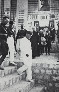 Album "Duce": Benito Mussolini durante una visita ufficiale in Sicilia