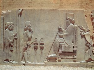 Un ufficiale Medo che rende omaggio al Re Dario I dal Tesoro, c.515 a.C. da Achaemenid