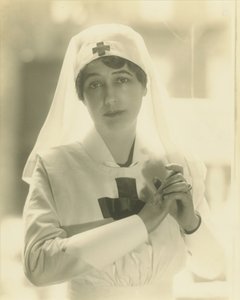 Lady Duff-Gordon come Infermiera