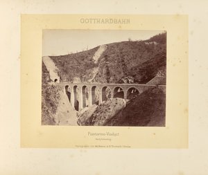 Ferrovia del Gottardo: Viadotto di Piantorino (dopo il completamento) da Adolphe Braun and Cie