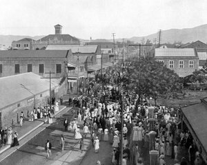 King Street guardando a nord, Kingston, Giamaica, c1905 da Adolphe Duperly and Son