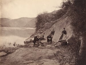 [Ritratto di gruppo vicino al monastero di Fangguangyan, Fujian]