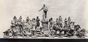 Monumento ai lavoratori (foto b/n)