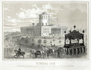 Carro funebre del Presidente Abraham Lincoln che passa davanti alla State House a Columbus, 29 aprile, pub. 1865 da Albert Ruger