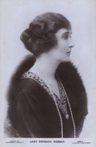 Lady Patricia Ramsay (foto b/n) da Alexander Corbett