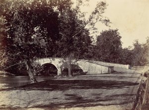 Ponte Burnside, attraverso l